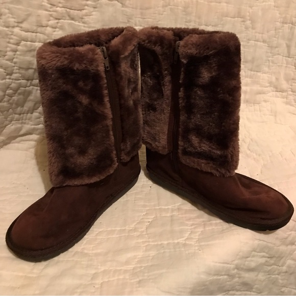 New Michael Kors Kids brown suede for trim winter boots - Picture 5 of 6